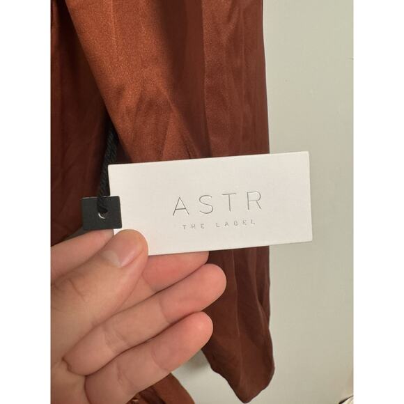 ASTR The Label Anamaria Rust Balloon Sleeve Cutout Satin Mini Dress MSRP: $148 - Picture 7 of 7